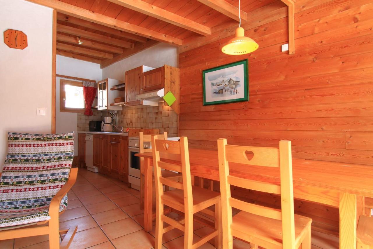 Le Gouroun Hameau Des Chazals Nevache Hautes Alpes Exterior photo